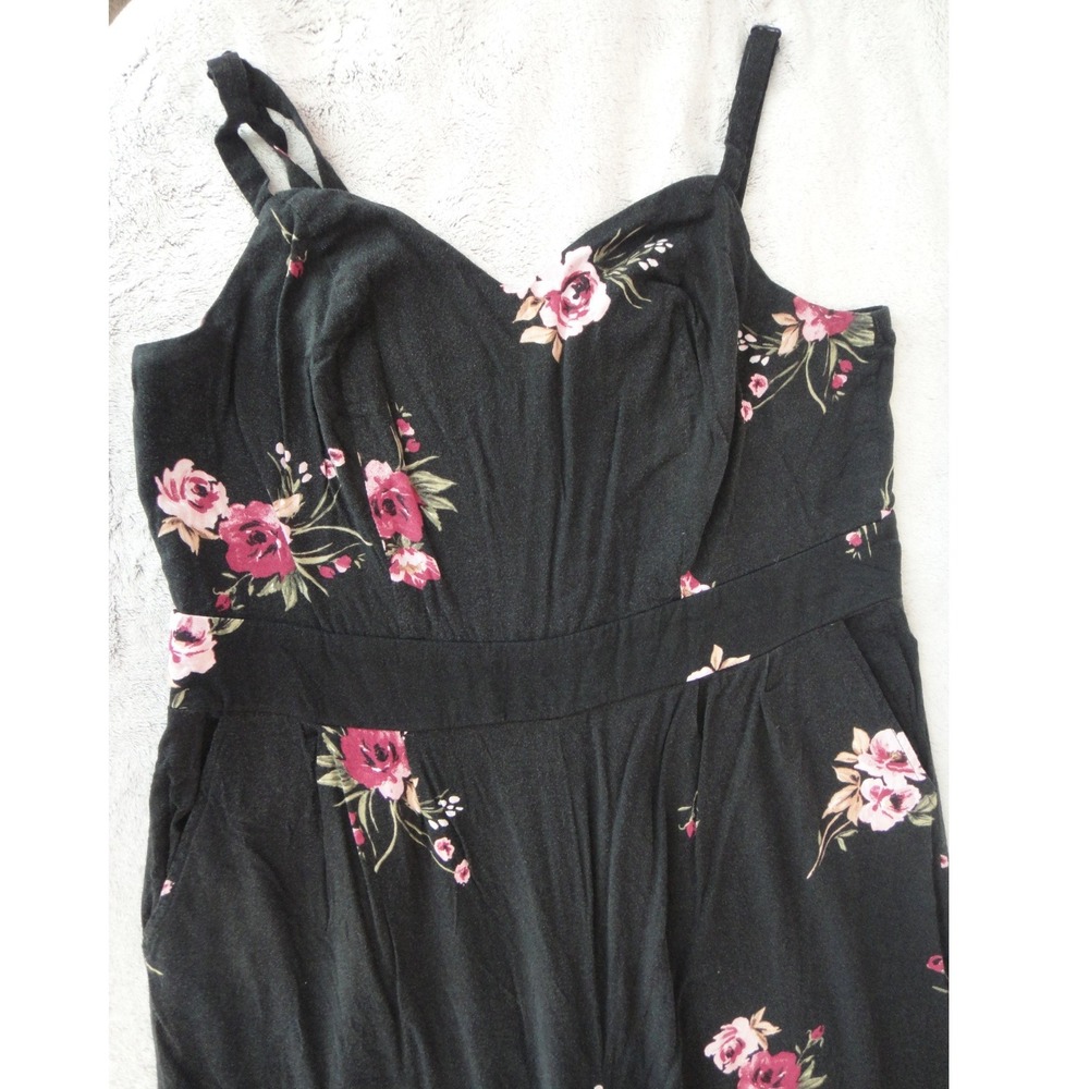 Torrid Black Pink Floral Wide Leg Jumpsuit Smocked Back Plus Size 1 with Pockets - Picture 2 of 11